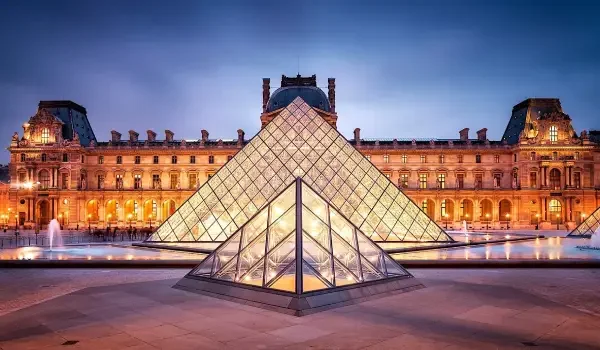 Louvre Museum