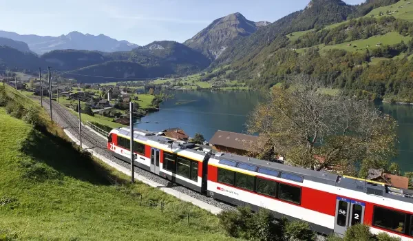 Luggage and Take a Train from Interlaken Ost to Lucerne