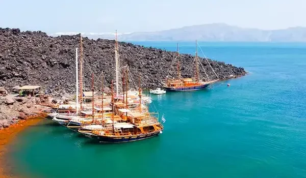 Santorini Volcano and Hot Springs Cruise