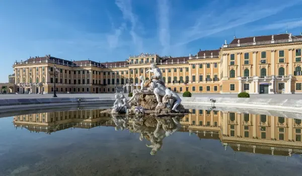 Schonbrunn Palace (1)