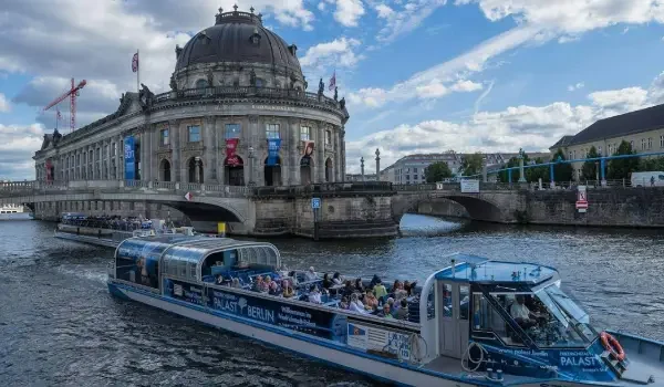 Sightseeing River Cruise
