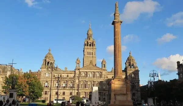 Visit George Square